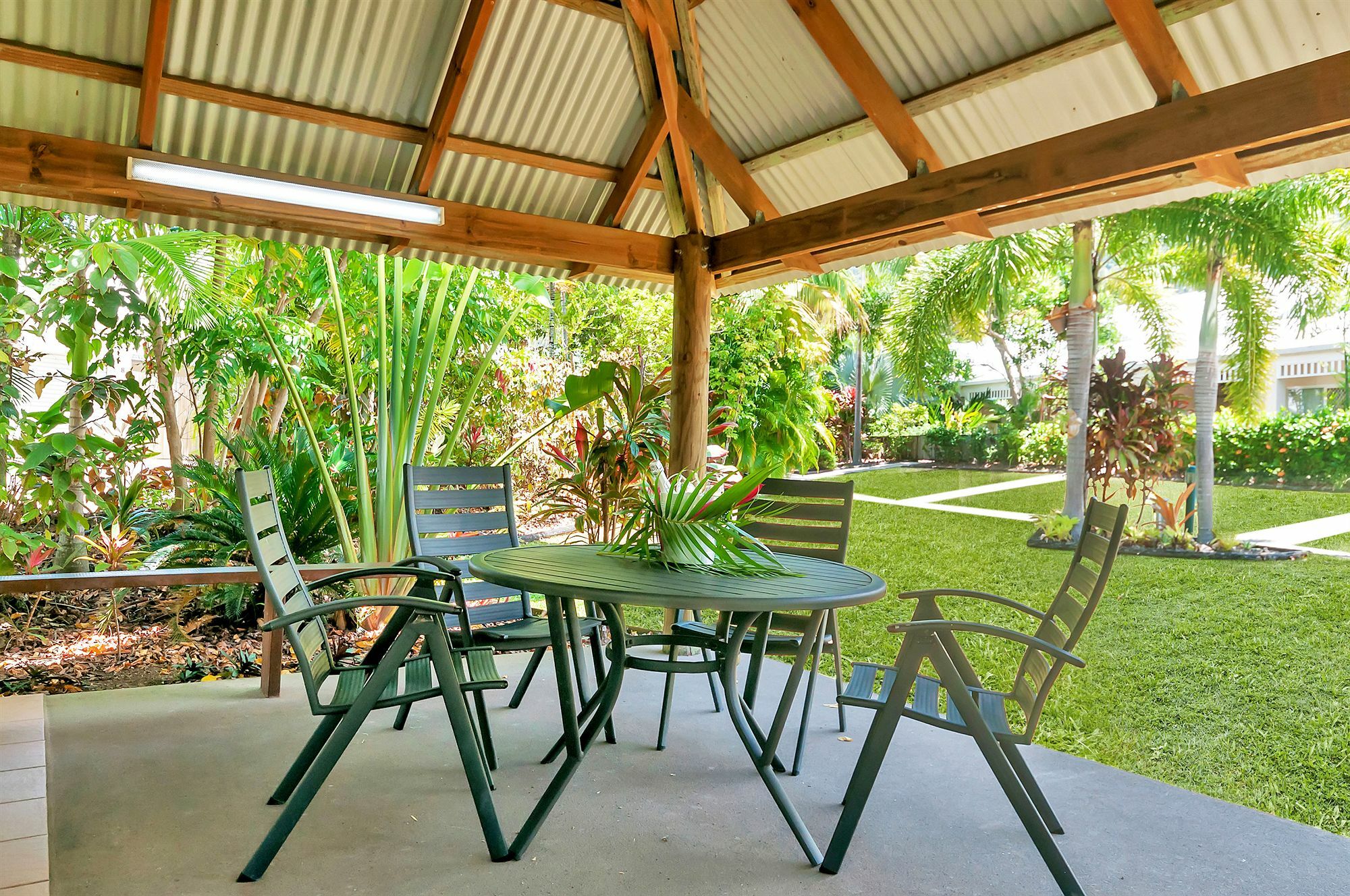 The Villas Palm Cove Kültér fotó